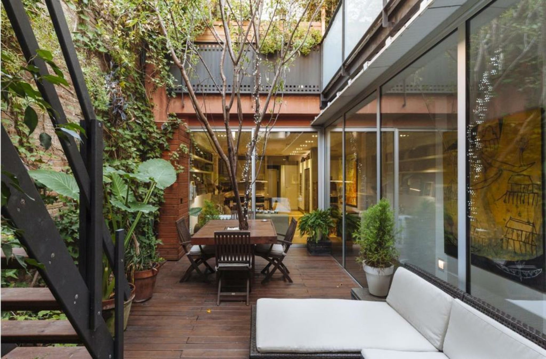 ArtlifeBCN Urban Oasis Apartment