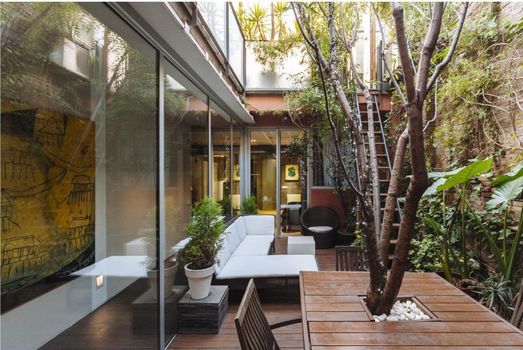 ArtlifeBCN Urban Oasis Apartment