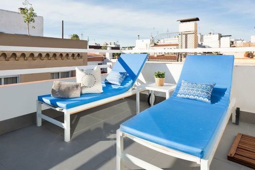 Sitges Group Blue&White