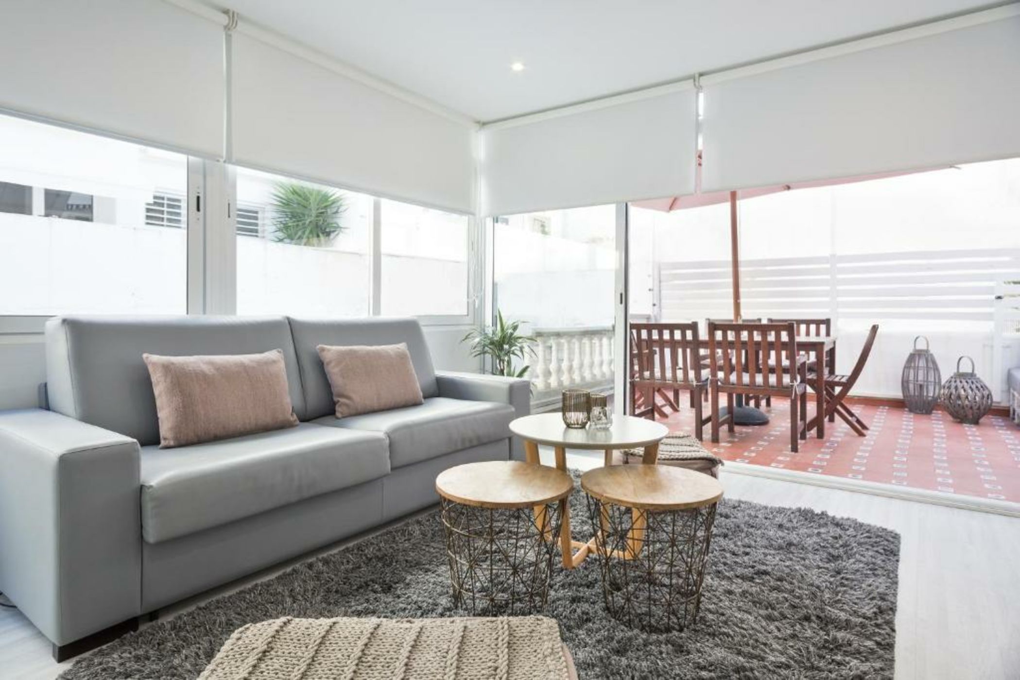 Sitges Group Blue&White