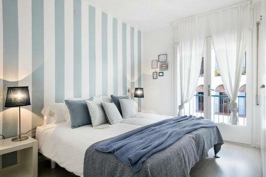Sitges Group Blue&White