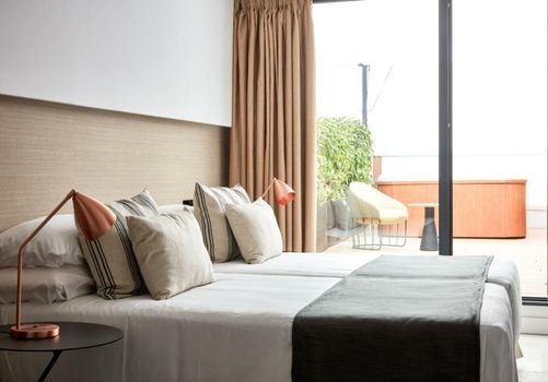 Nakar Hotel
