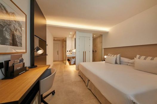 Nakar Hotel