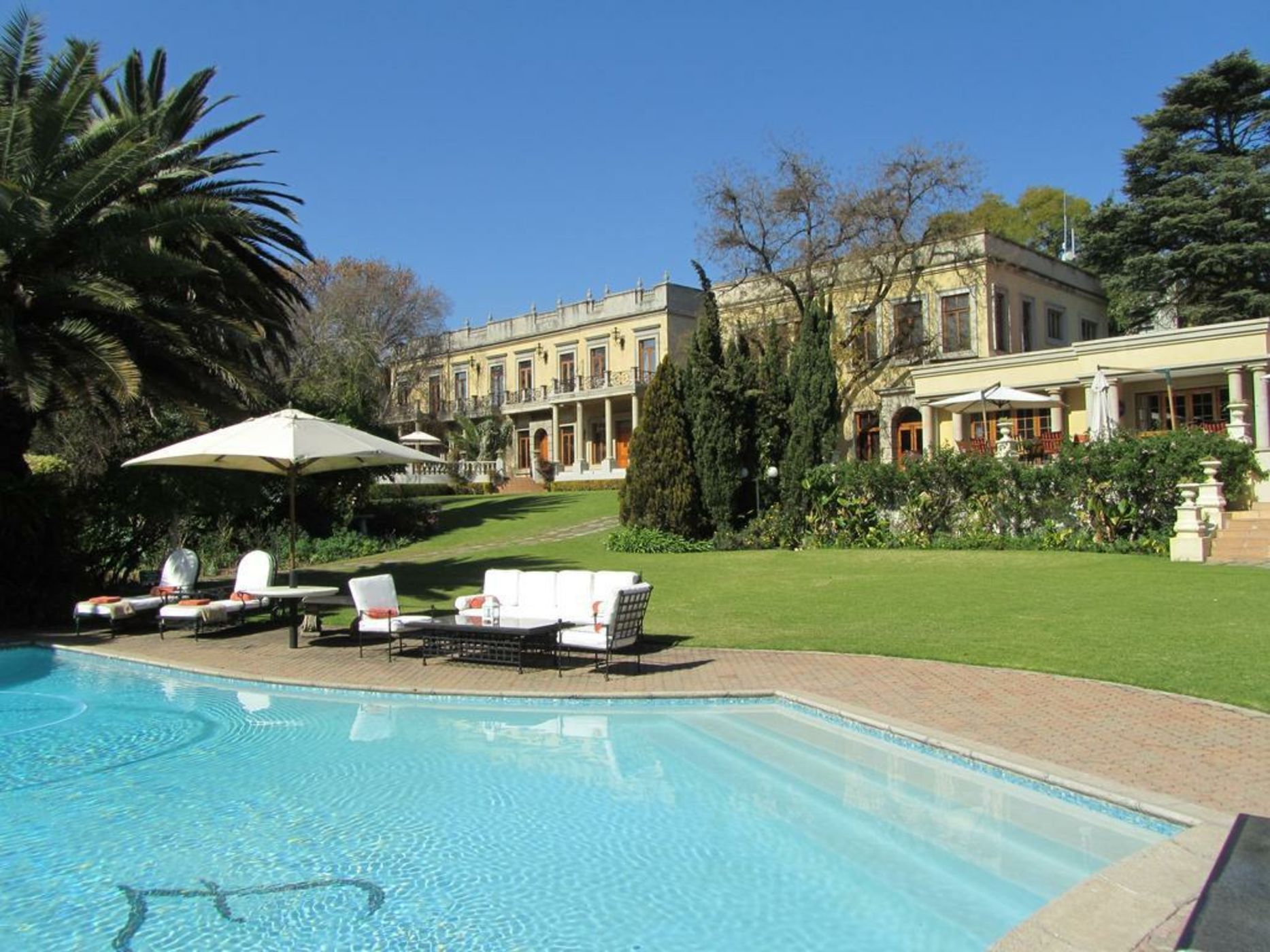Fairlawns Boutique Hotel & Spa