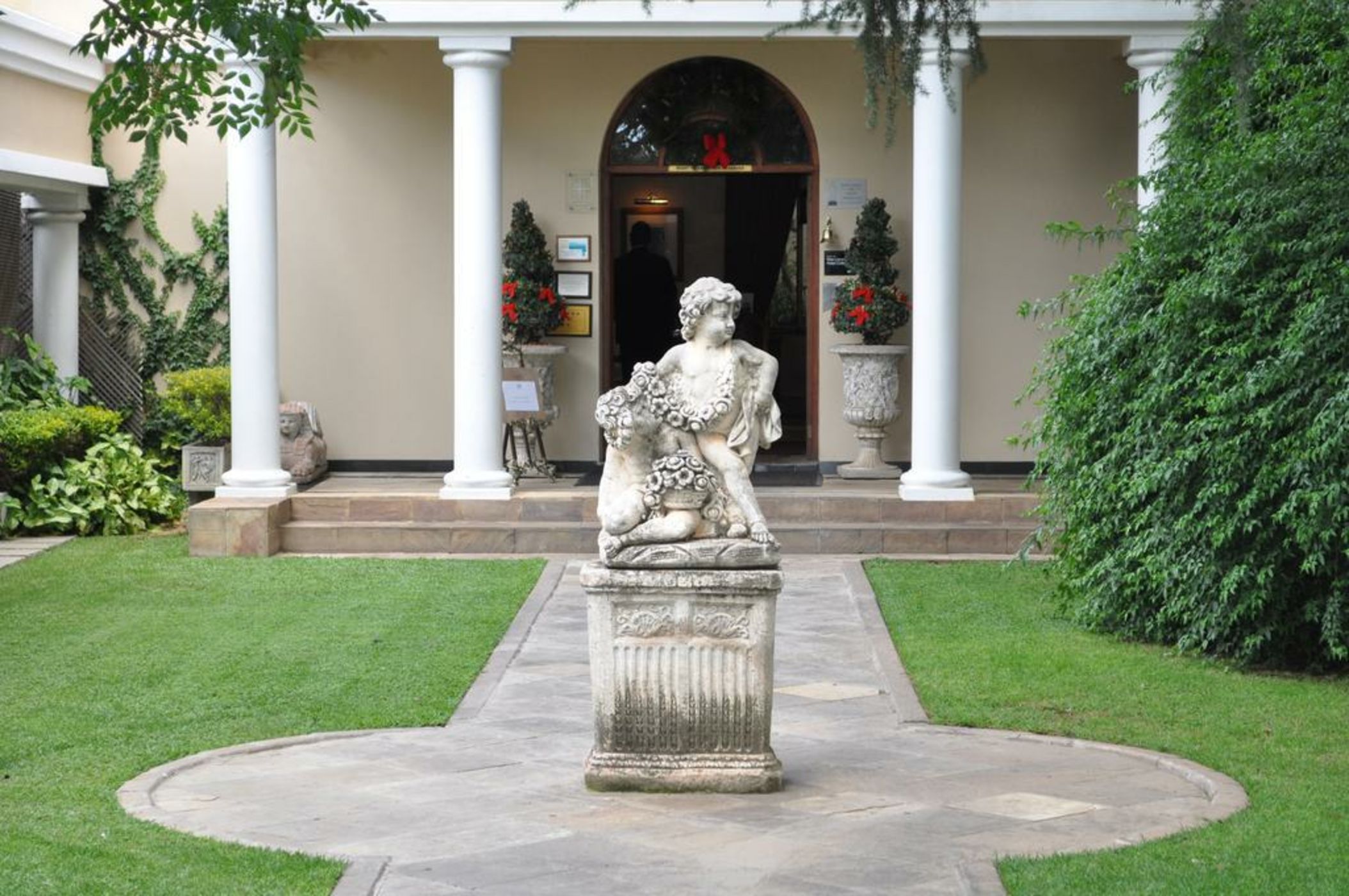 Fairlawns Boutique Hotel & Spa