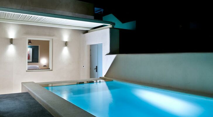 Voreina Gallery Suites
