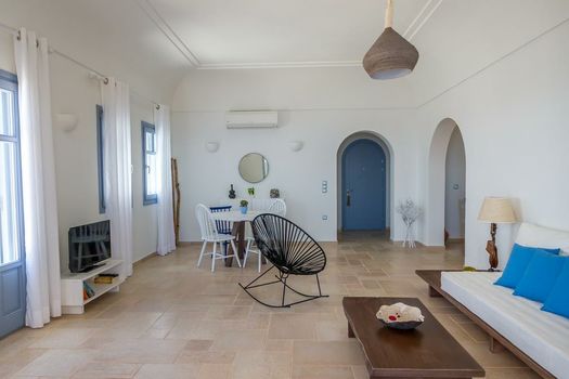 Enastron Suites