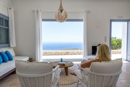 Enastron Suites