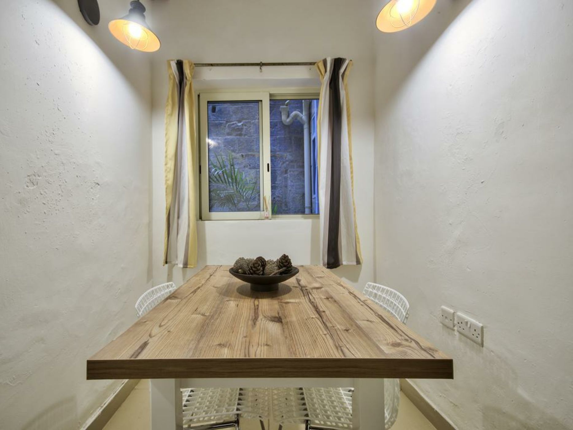 Valletta Collection - V45