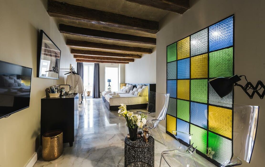 Unveiling Valletta's Finest: A Closer Look at the Top 12 Boutique Hotels - Characteristics of boutique hotels in Valletta