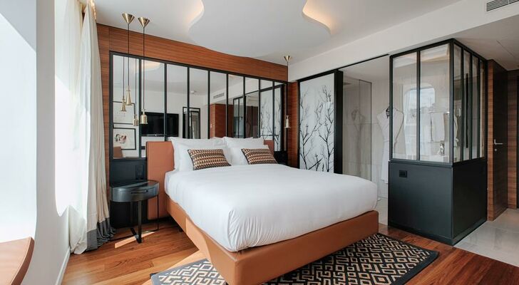 Renaissance Paris Republique Hotel & Spa