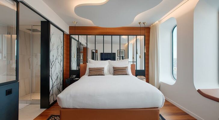 Renaissance Paris Republique Hotel & Spa