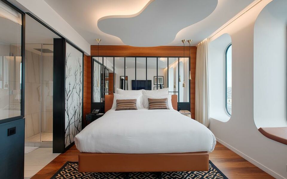 renaissance paris republique hotel spa a design