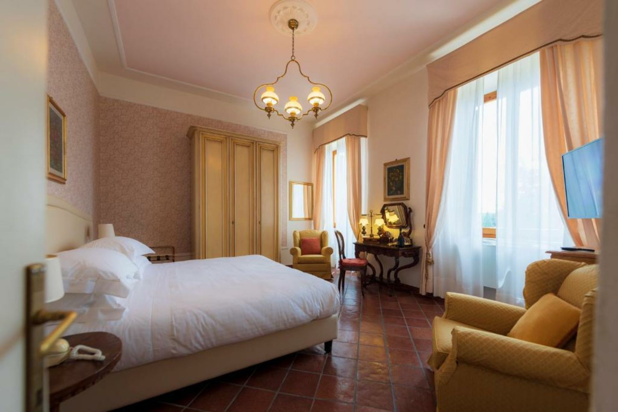 Villa Scacciapensieri Boutique Hotel