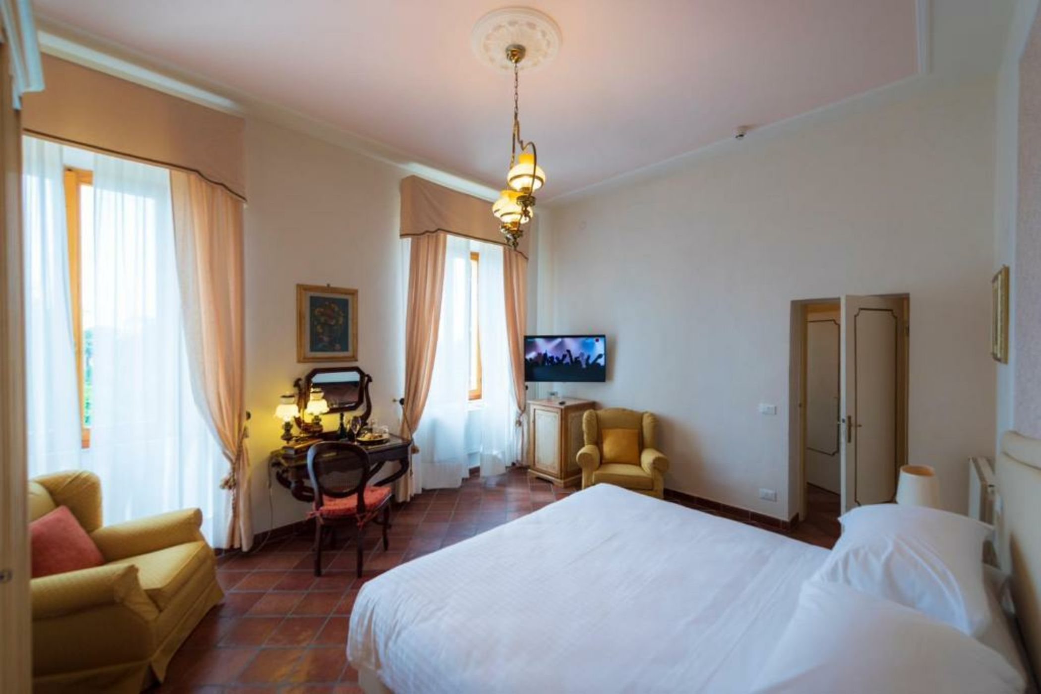 Villa Scacciapensieri Boutique Hotel