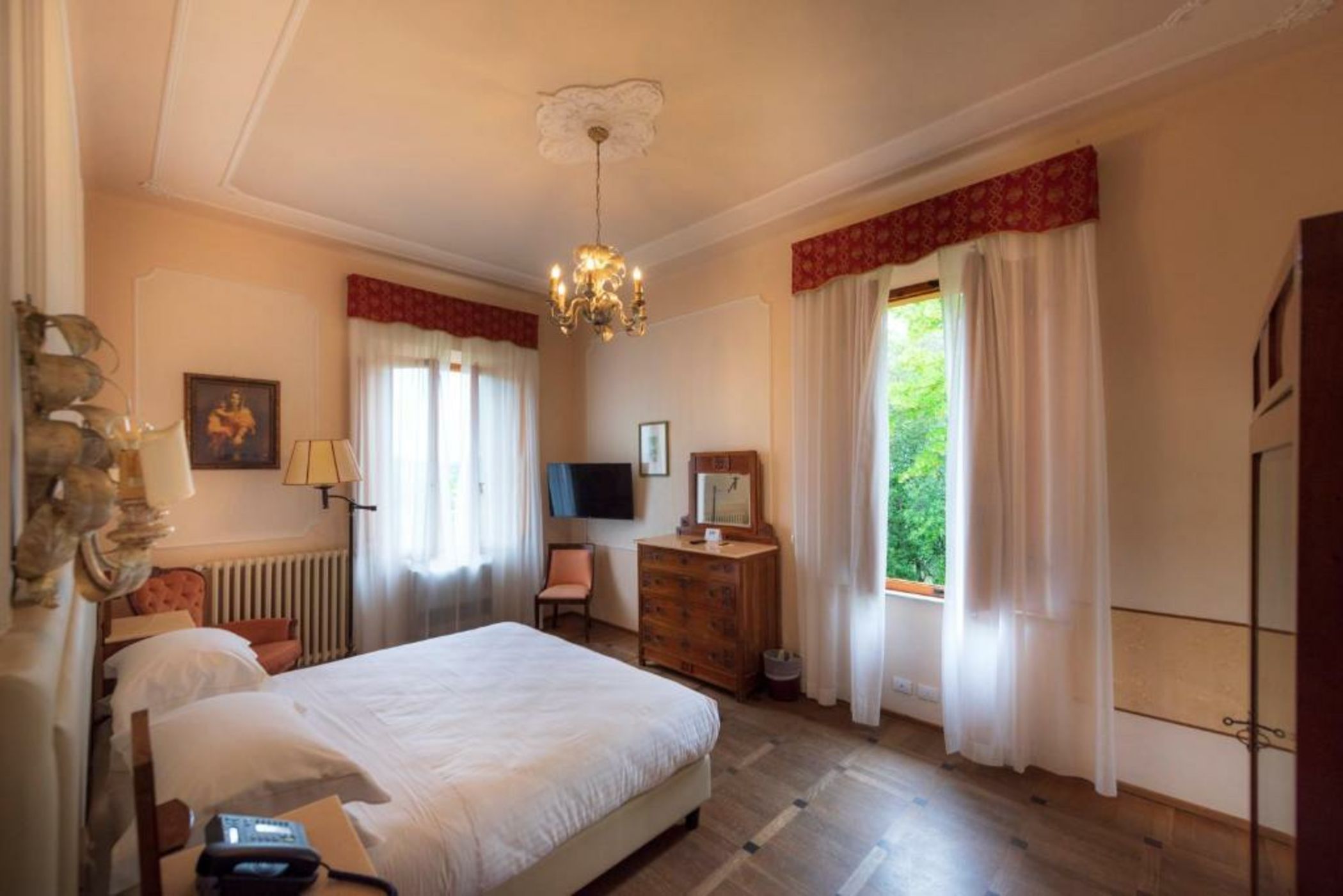 Villa Scacciapensieri Boutique Hotel