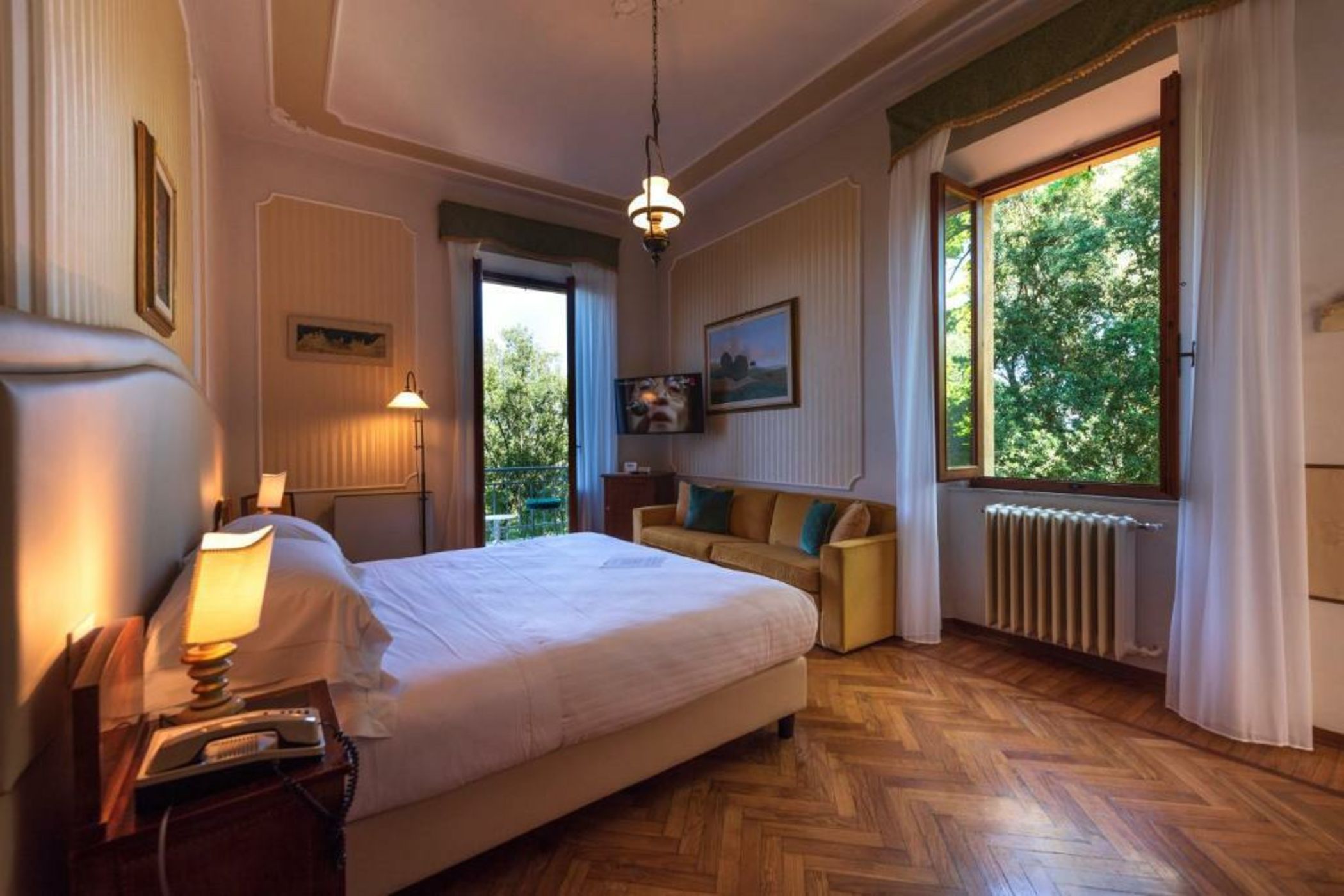Villa Scacciapensieri Boutique Hotel