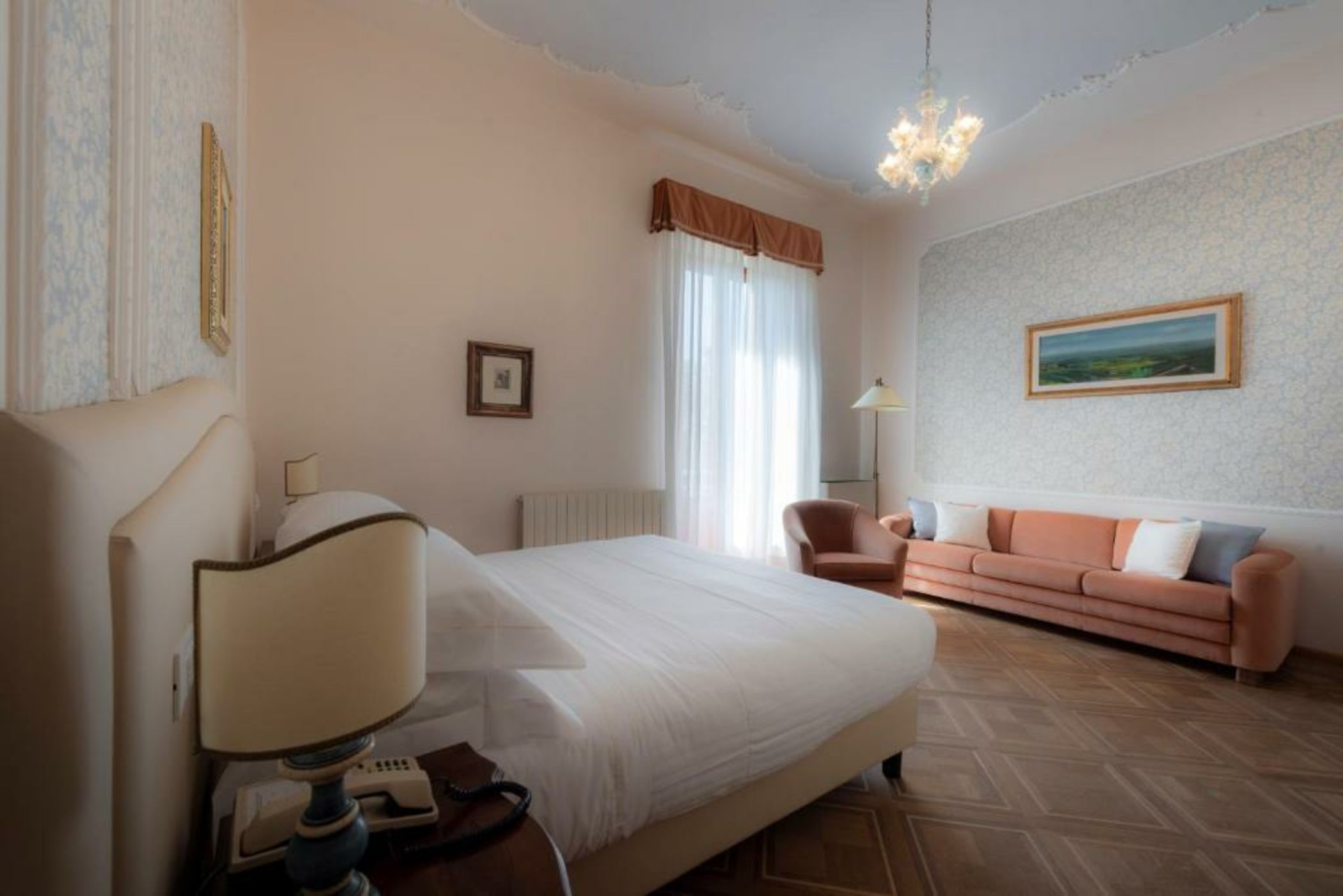 Villa Scacciapensieri Boutique Hotel