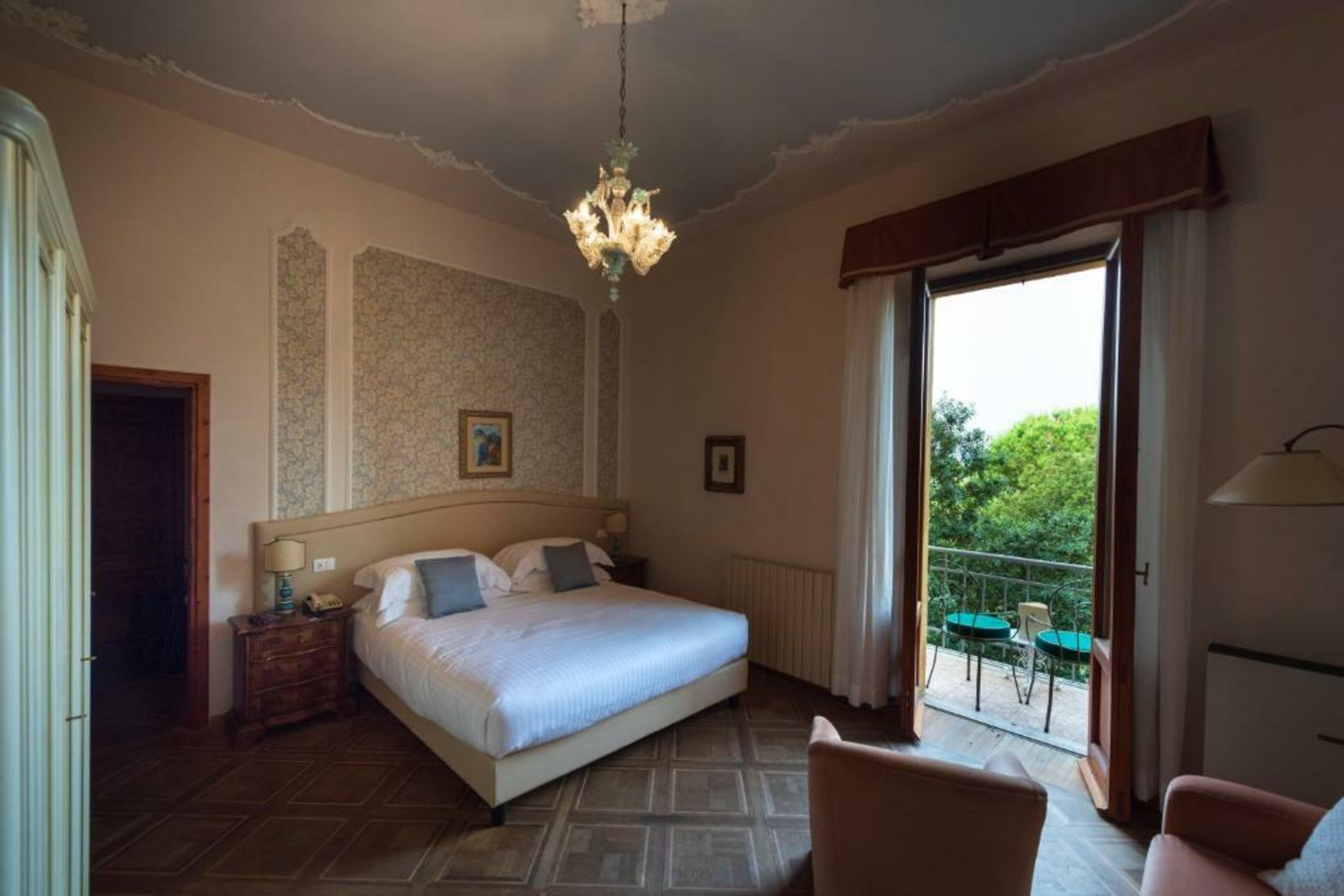 Villa Scacciapensieri Boutique Hotel
