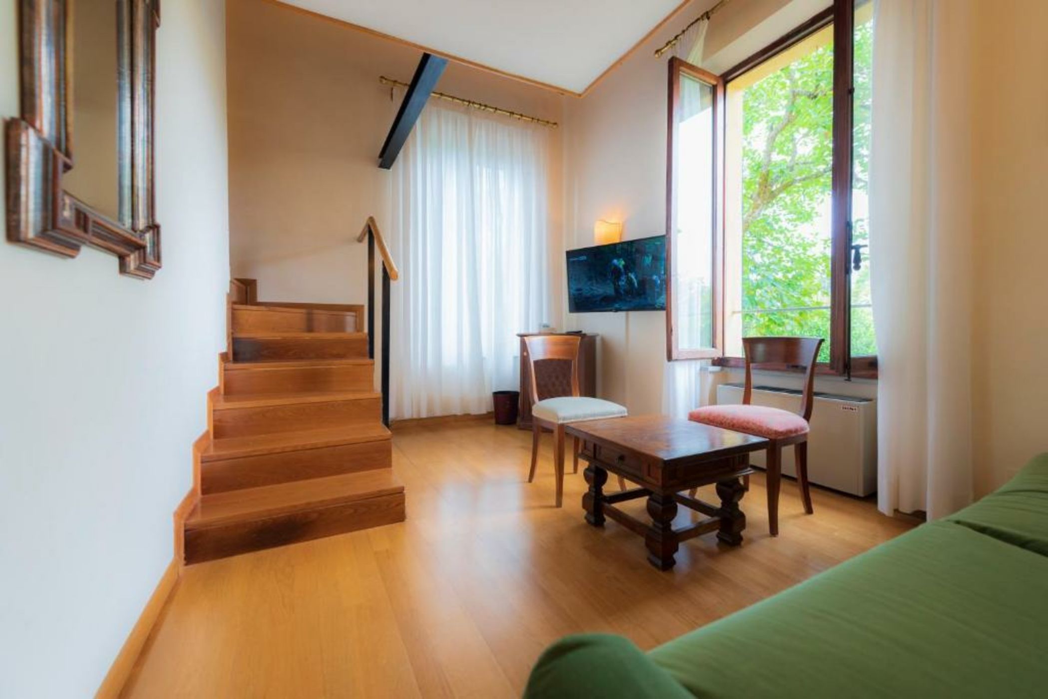 Villa Scacciapensieri Boutique Hotel