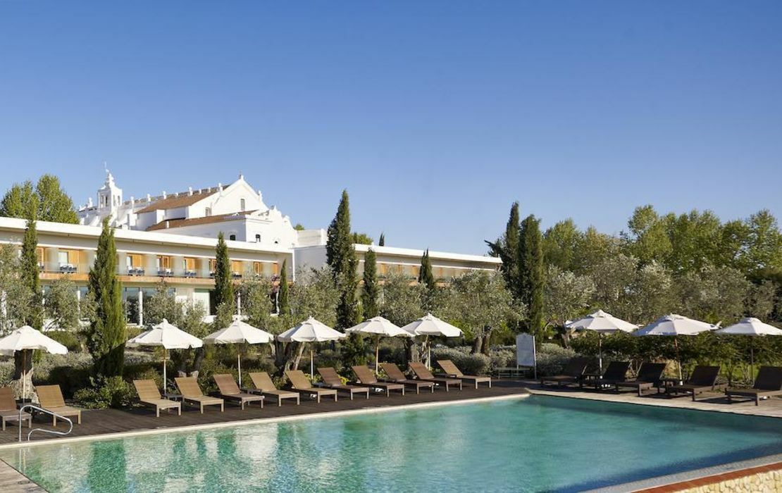 Convento do Espinheiro, Historic Hotel & Spa