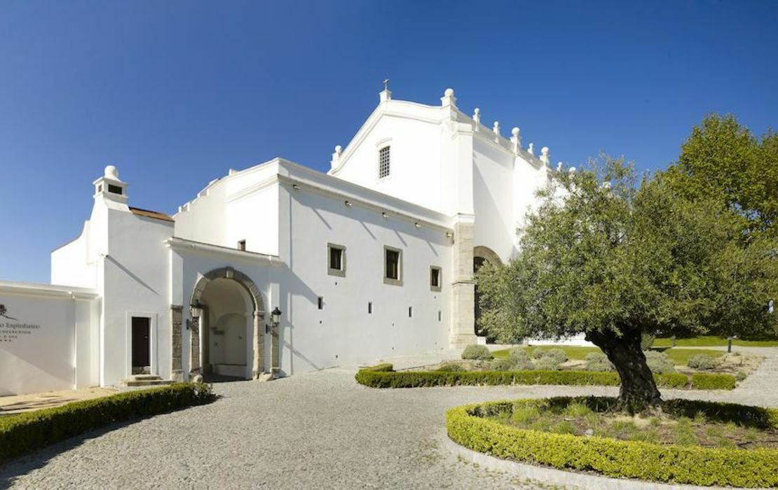 Convento do Espinheiro, Historic Hotel & Spa