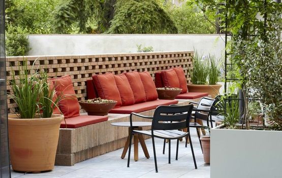 Alexandra Barcelona Hotel, Curio Collection by Hilton