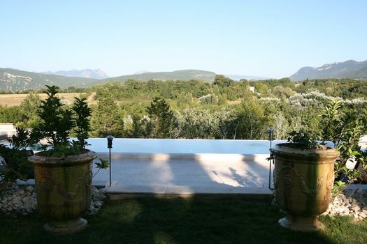 Château Les Oliviers de Salettes