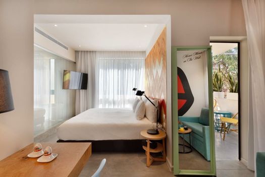 Cucu Hotel By 7Minds