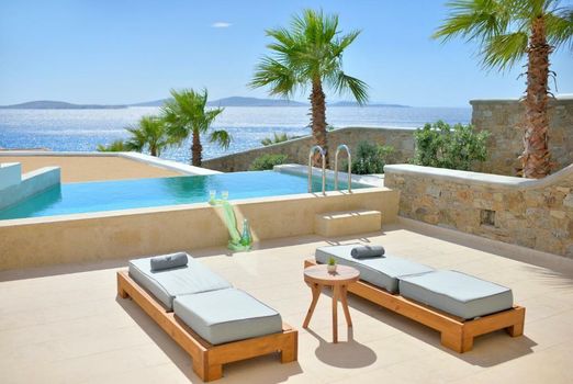 Anax Resort and Spa