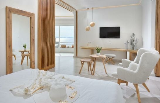 Anax Resort and Spa