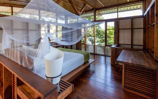 Jicaro Island Lodge