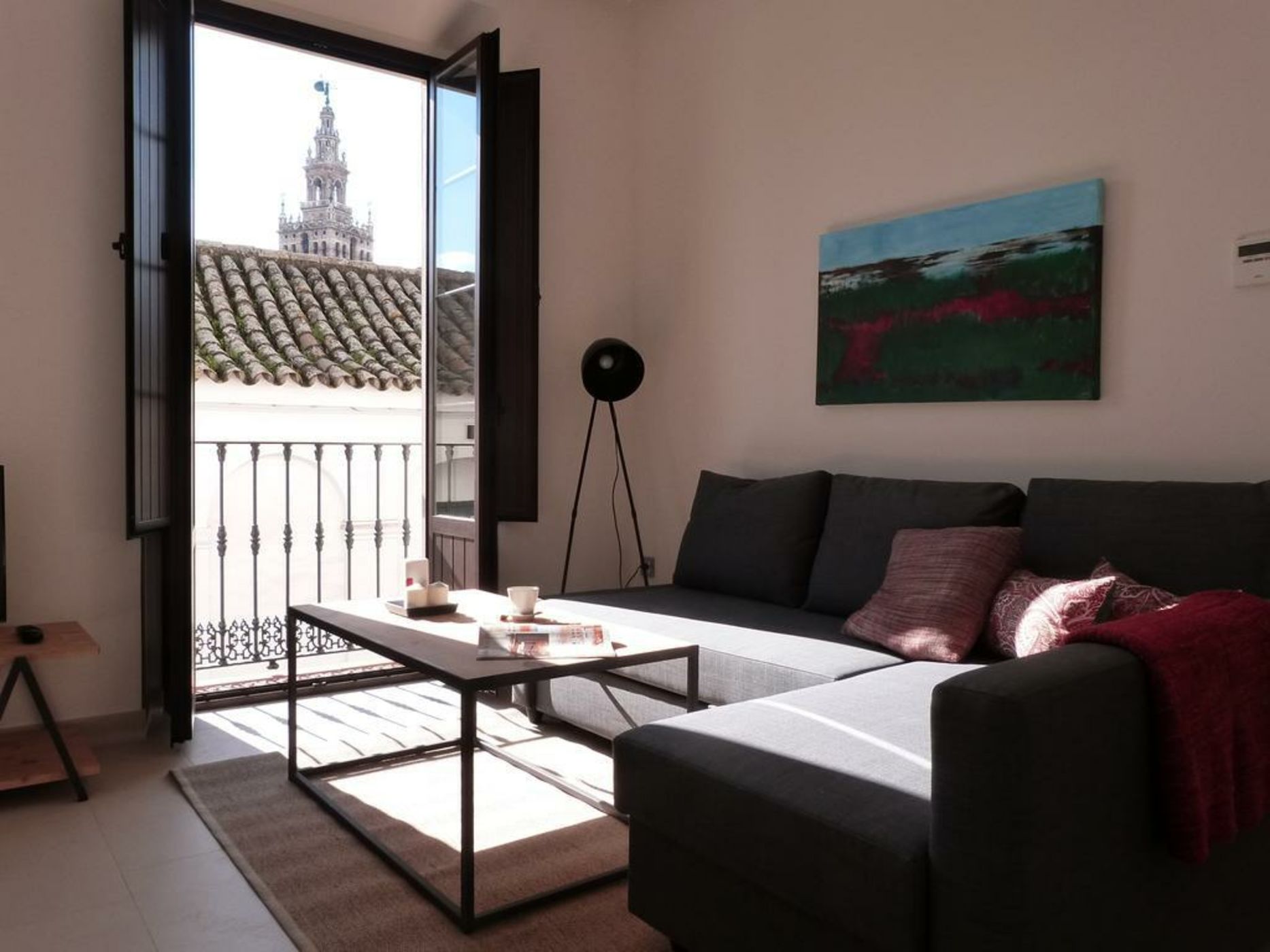 Q&Q Cathedral Suites