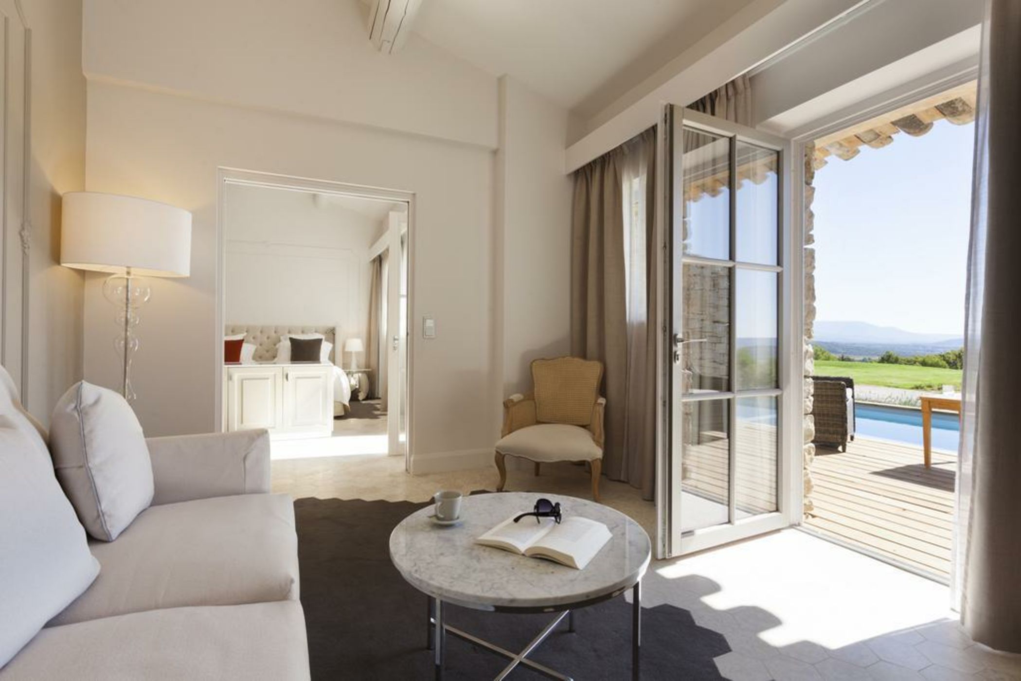 Mas des Herbes Blanches Hôtel & Spa – Relais & Châteaux