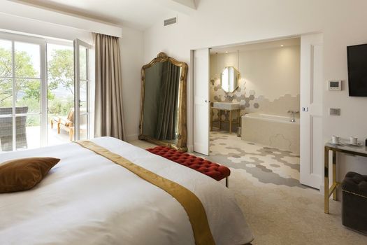 Mas des Herbes Blanches Hôtel & Spa – Relais & Châteaux