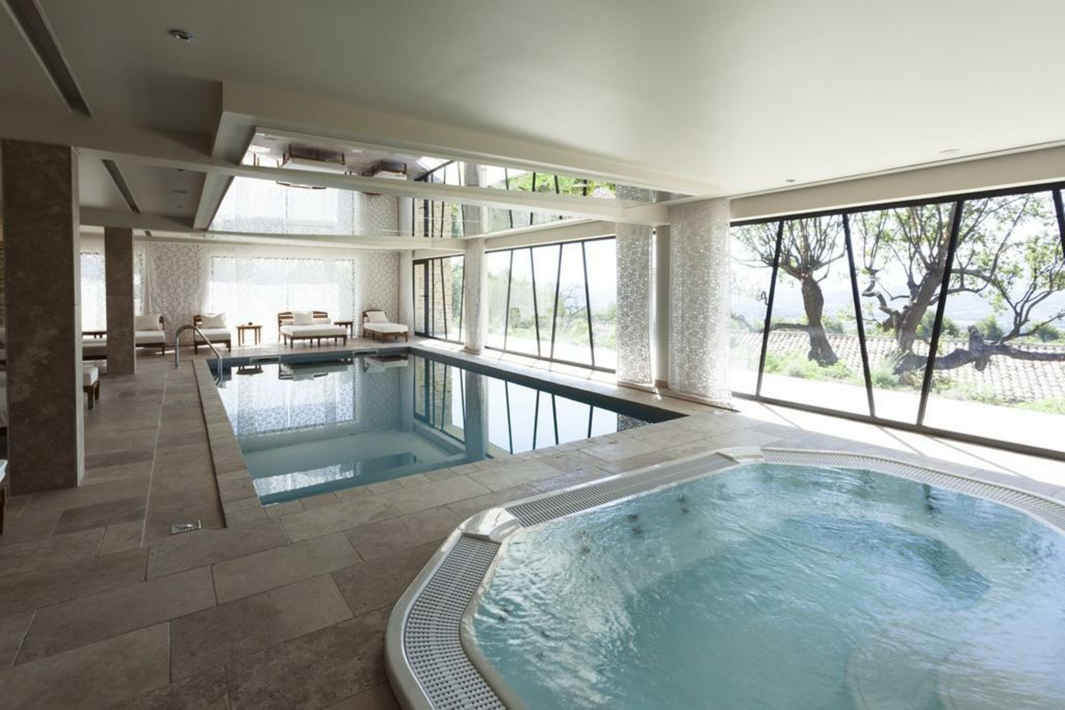 Mas des Herbes Blanches Hôtel & Spa – Relais & Châteaux