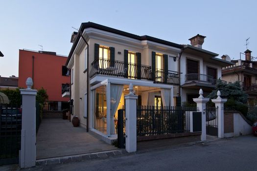 Chiara - Lodge