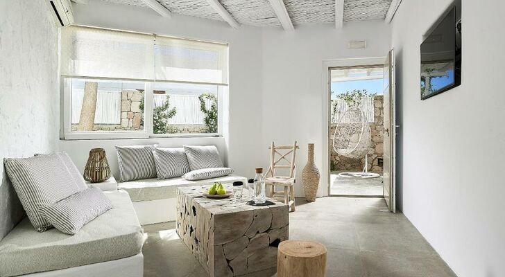Delmar Apartments & Suites Milos