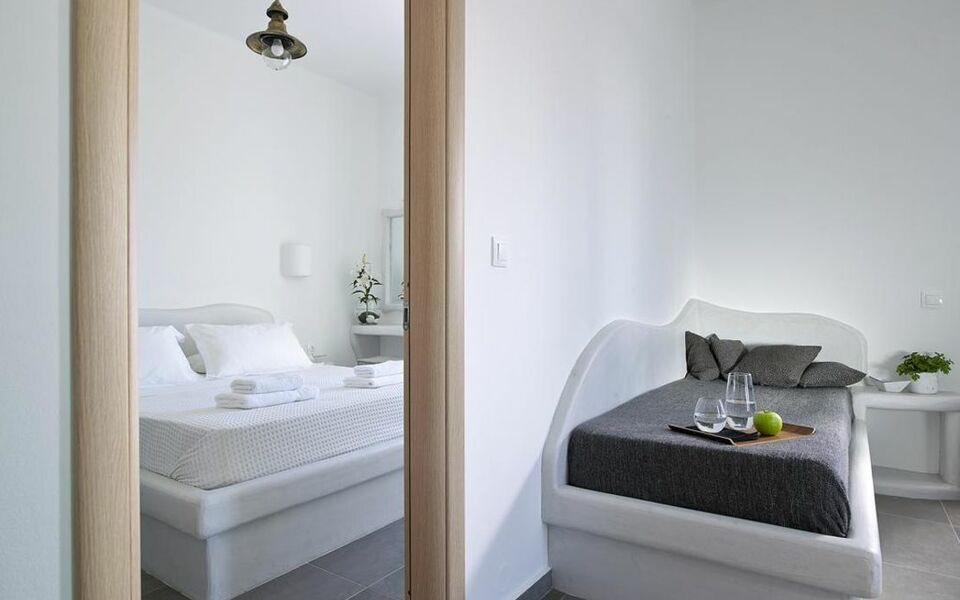 Garifalakis Comfort Rooms, a Design Boutique Hotel Milos, Greece Garifalakis Comfort Rooms, a Design Boutique Hotel Milos, Greece