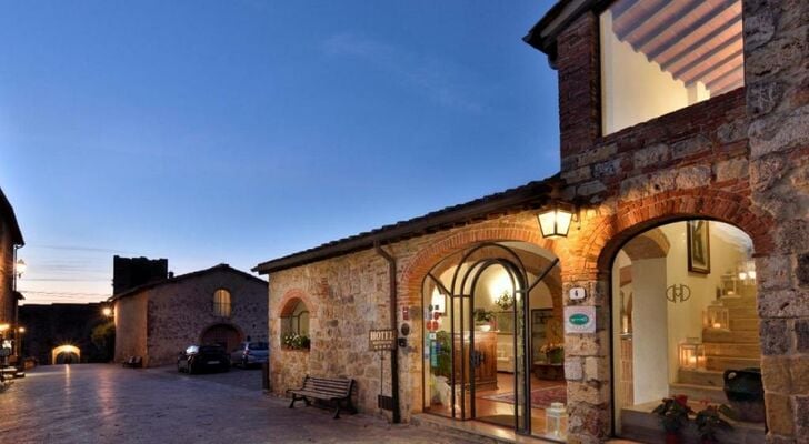 Romantik Hotel Monteriggioni