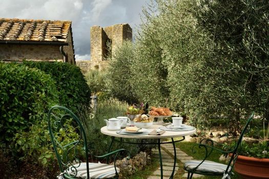 Romantik Hotel Monteriggioni