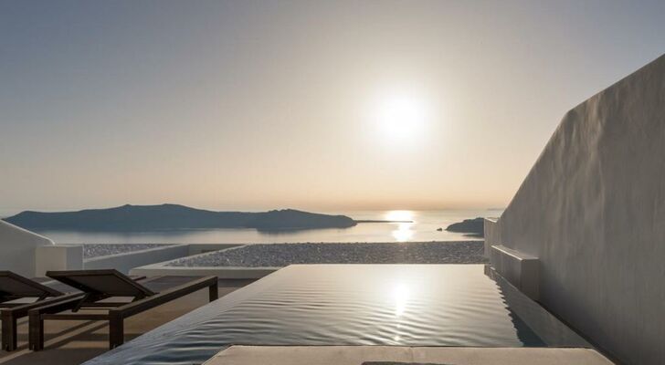 Cavo Tagoo Santorini