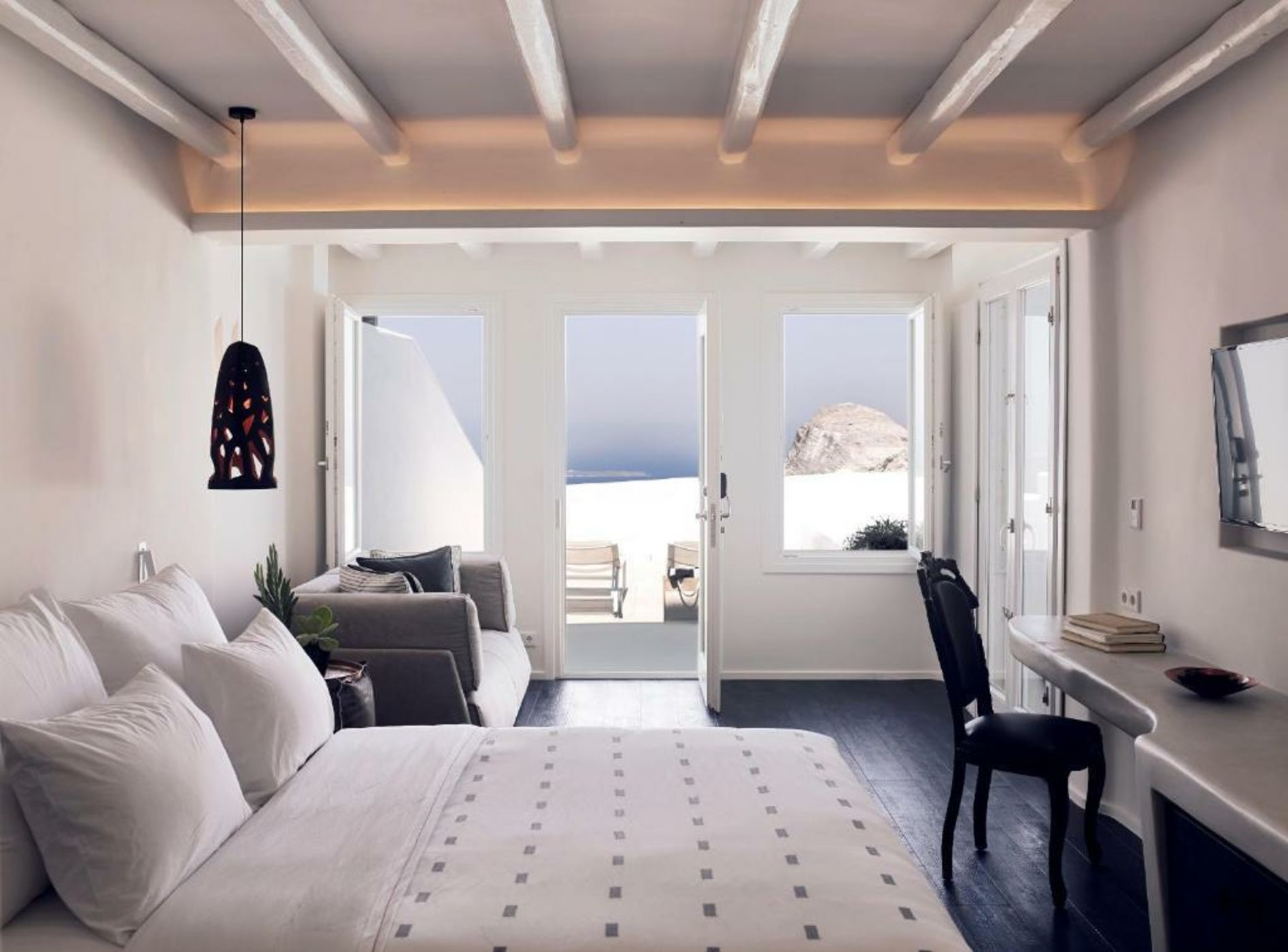 Cavo Tagoo Santorini