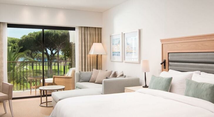 Pine Cliffs Ocean Suites, a Luxury Collection Resort & Spa, Algarve