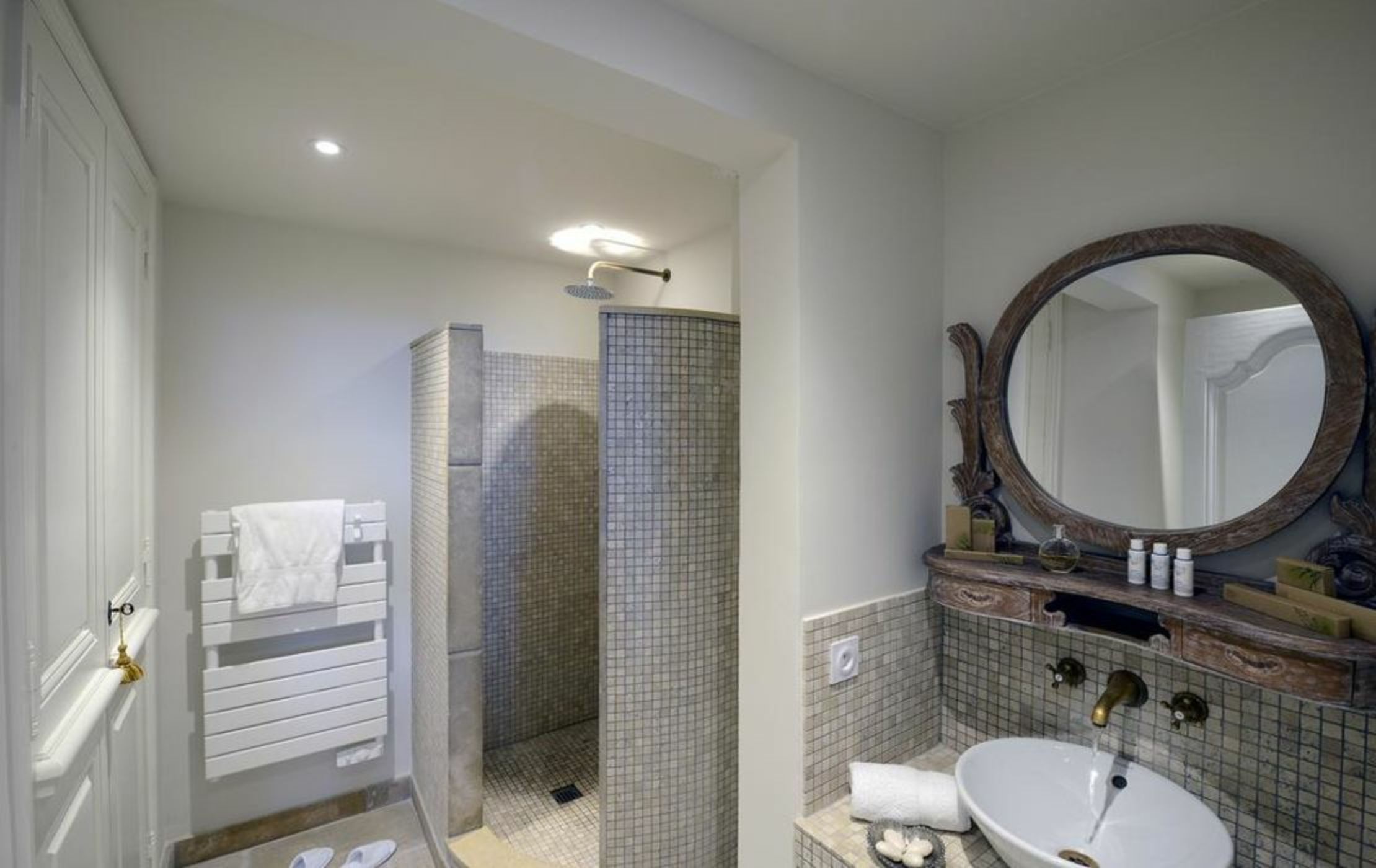 Le Petit Palais D'Aglae