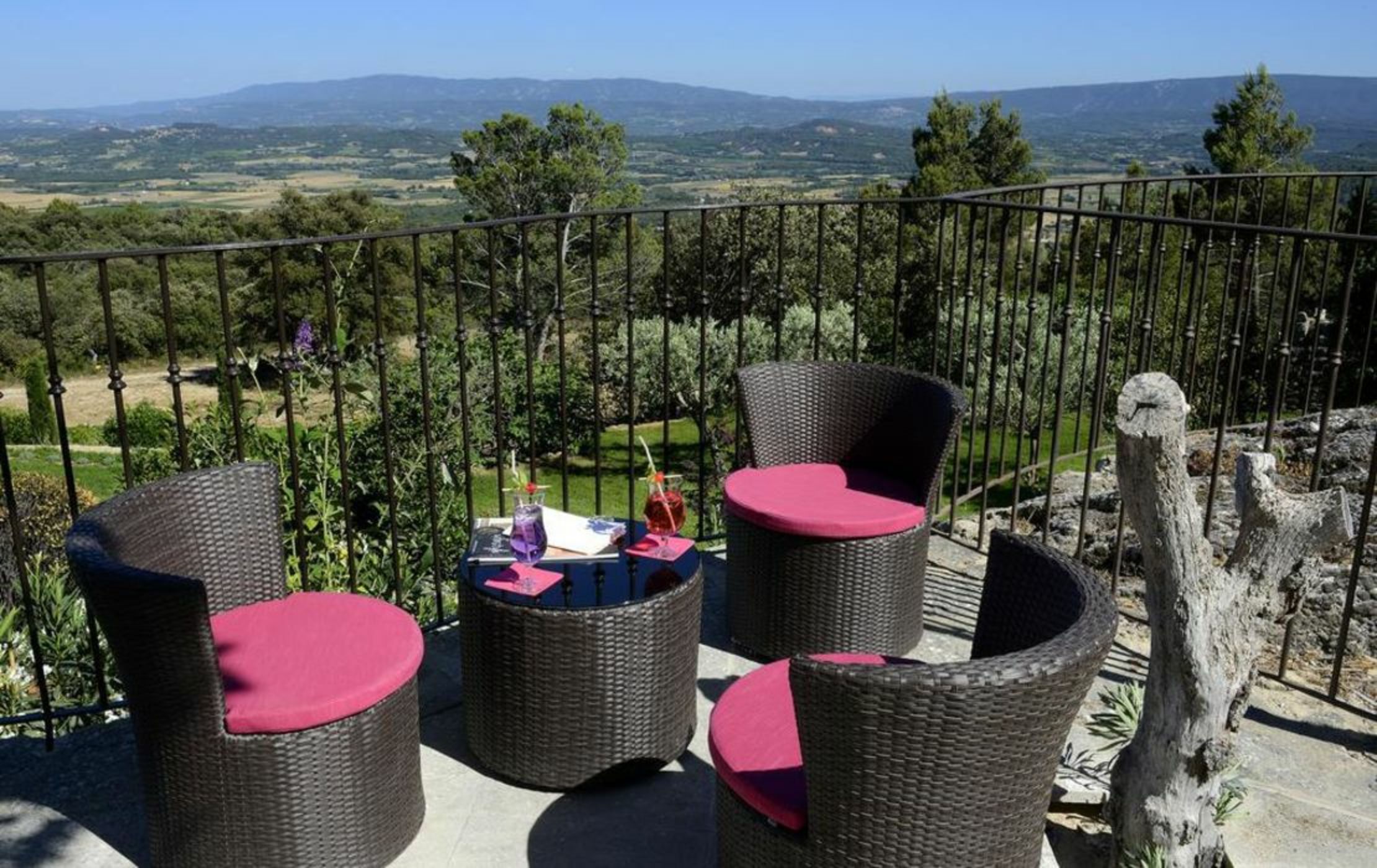 Le Petit Palais D'Aglae