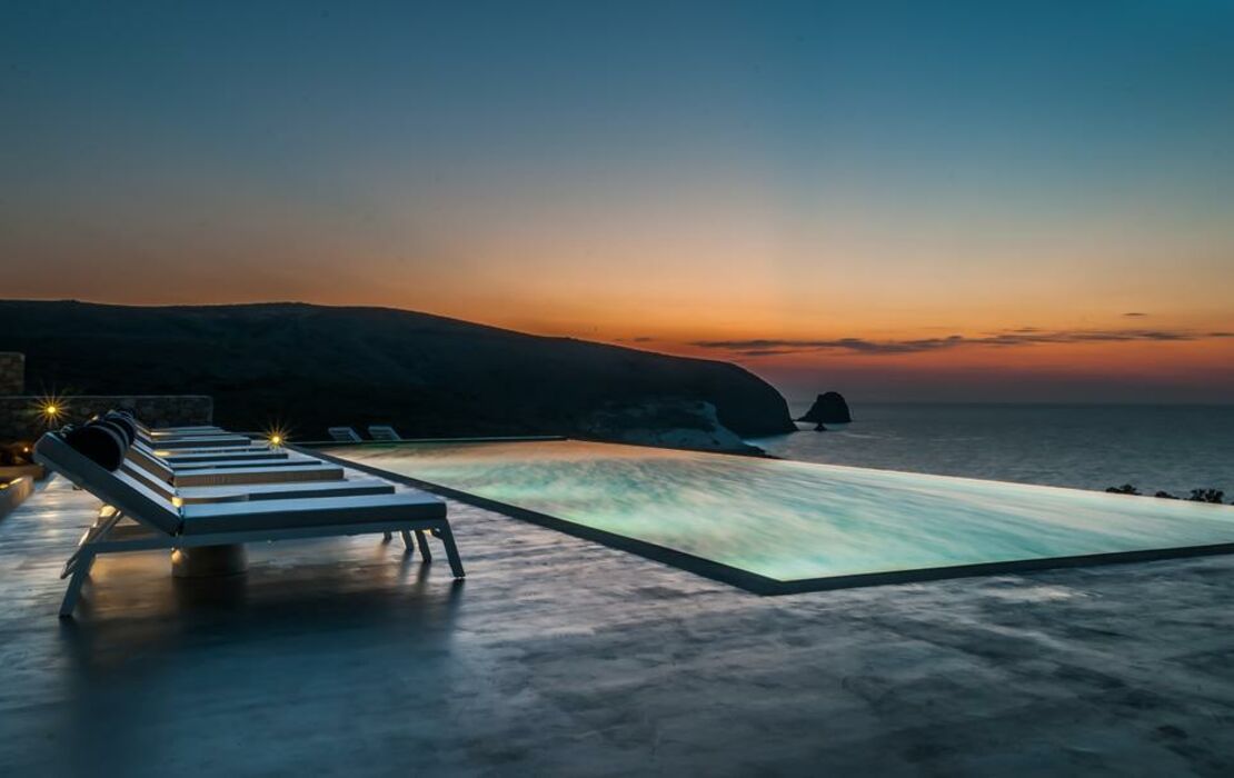 Milos Breeze Boutique Hotel
