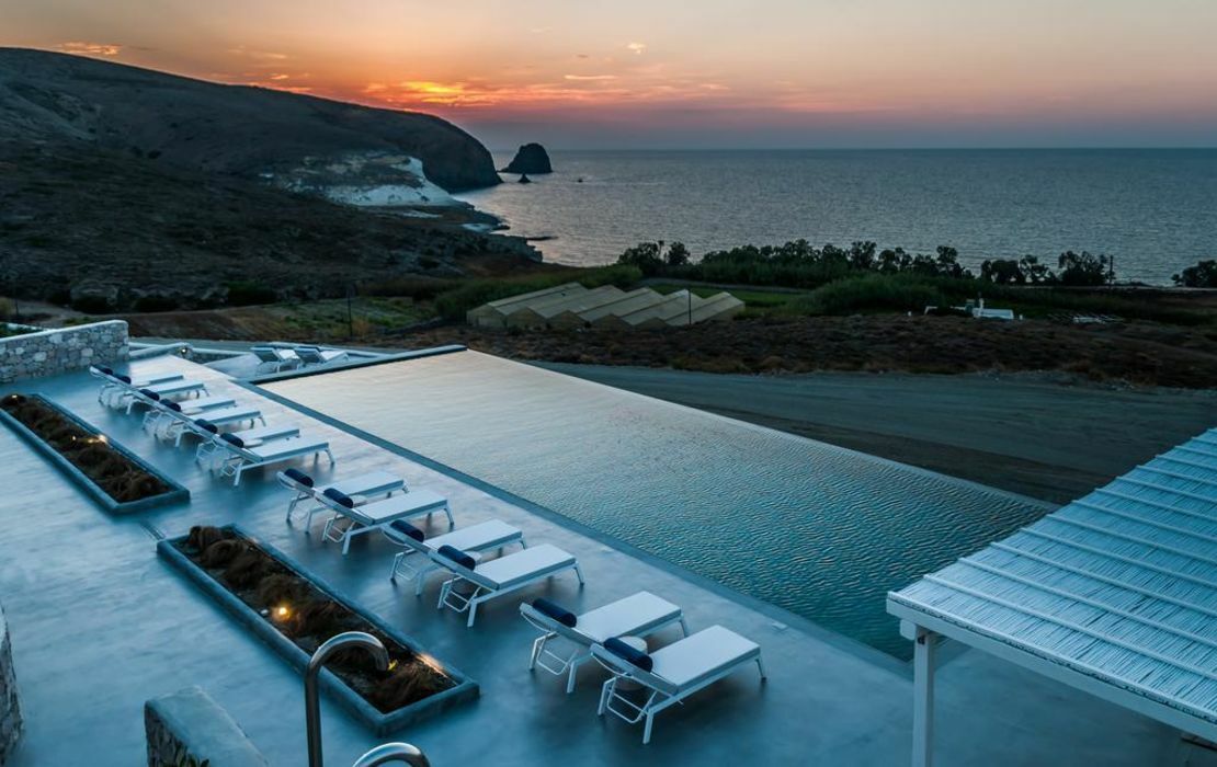 Milos Breeze Boutique Hotel