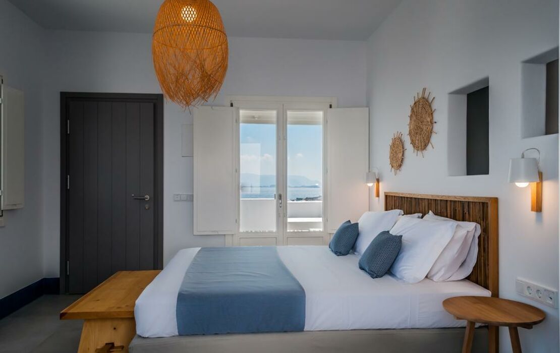 Milos Breeze Boutique Hotel
