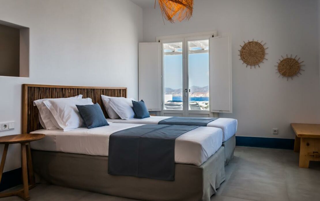 Milos Breeze Boutique Hotel